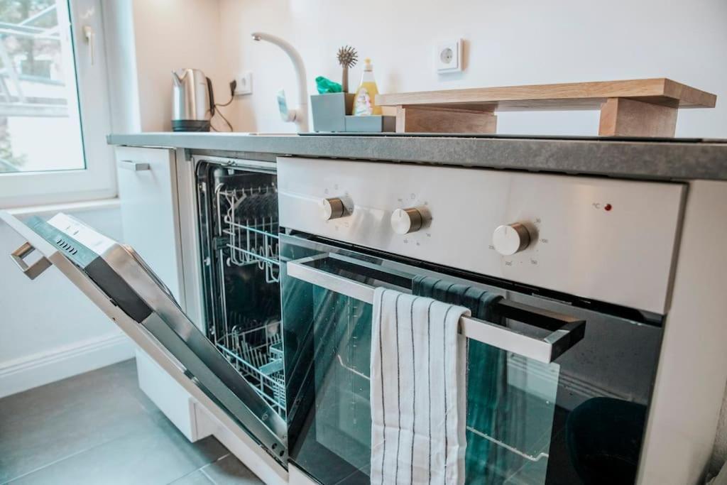 Altbautraum! 2 Zimmer Mit 24H Check-In Kiel Dış mekan fotoğraf